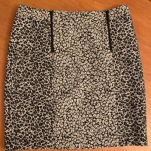 Ann Taylor Leopard Skirt NWT size 8